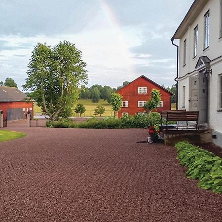 Nice Home In Mantorp With Kitchen Zewnętrze zdjęcie