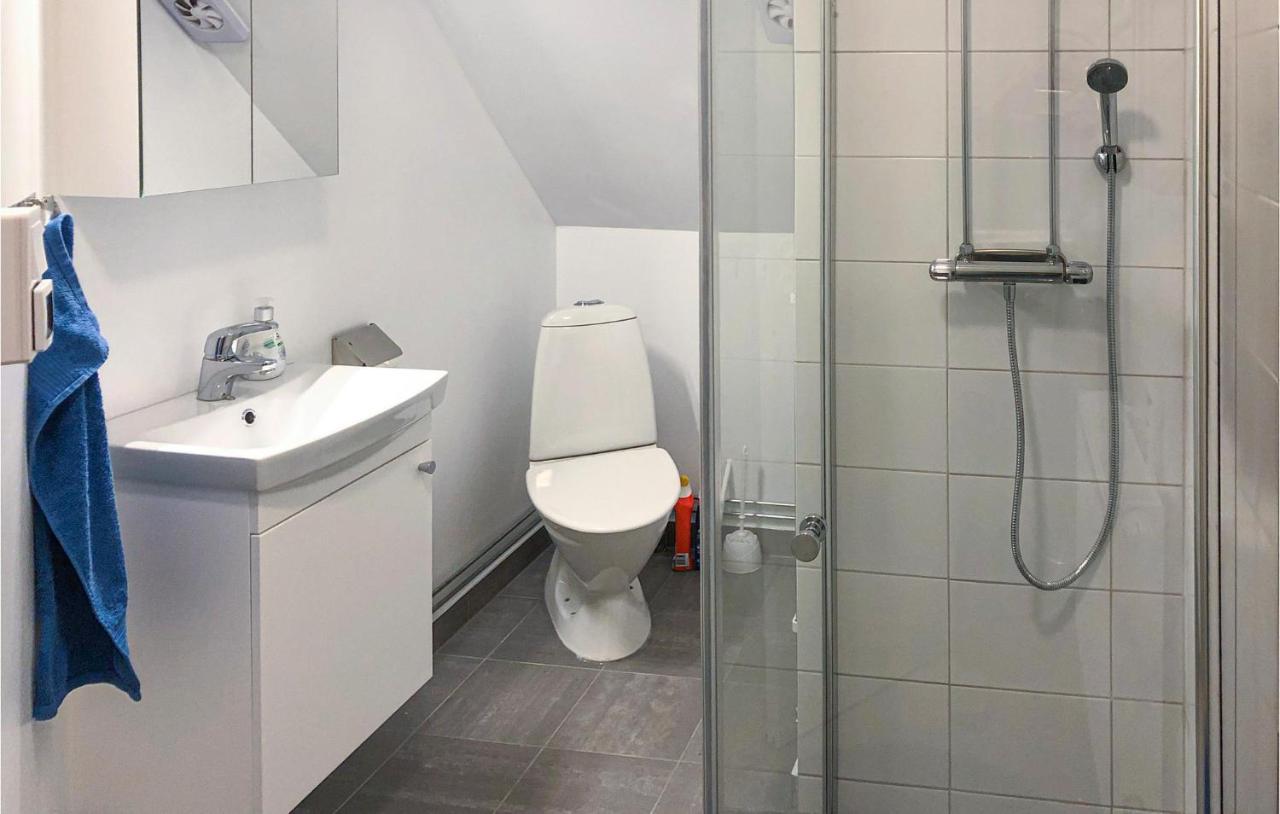 Nice Home In Mantorp With Kitchen Zewnętrze zdjęcie